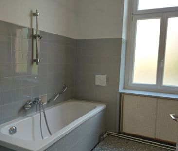 Nette 3 Zimmer Altbauwohnung mit Balkon in der Mandellstraße! - Photo 3