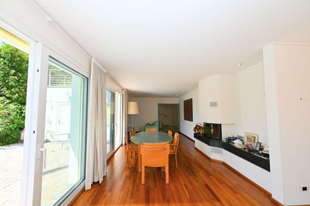 Elegant Villa with Splendid Pool for Rent in Breganzona - Photo 2