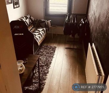 2 bedroom end of terrace house to rent - Photo 6