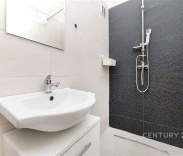 Podnájem rekonstruovaného bytu 1+kk s lodžií, ul. Slezská Třinec - Photo 6