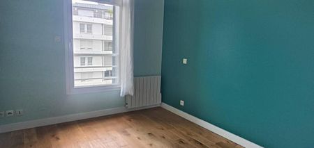 Location appartement de 115 m² - 5 pièces à Vannes - Photo 2