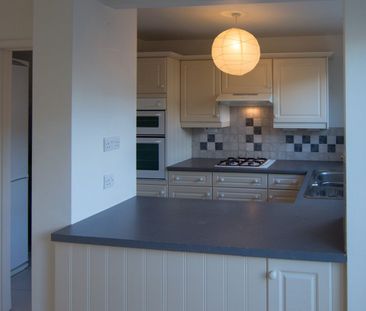 3 Bed Terraced House, Ashley Close, BS7 - Photo 3