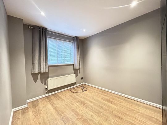 3 Bedroom House - Semi-Detached To Let - Photo 1