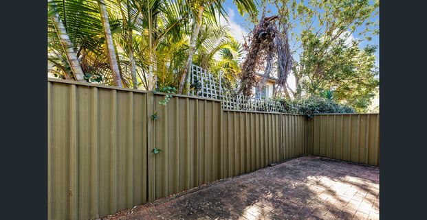 Three Bedroom Villa in Prime Location! - Photo 1