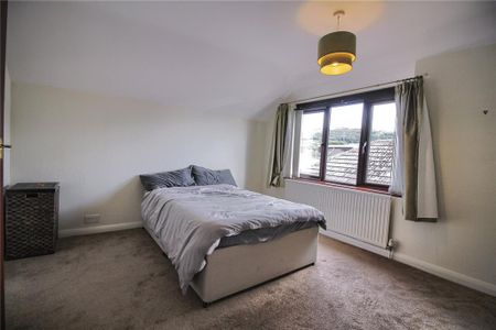 2 bedroom bungalow to rent - Photo 2