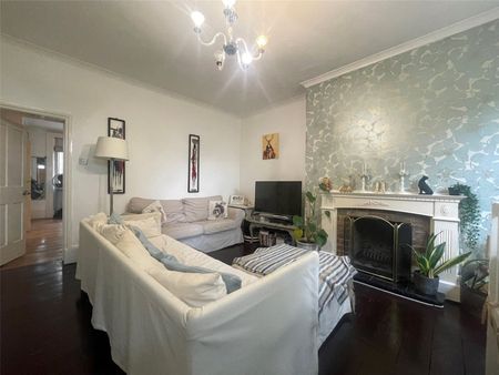 Claremont Road, Windsor, SL4 - Photo 2