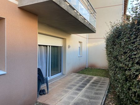 Location Appartement 2 pièces 49m² ONET LE CHATEAU 12850 - Photo 5