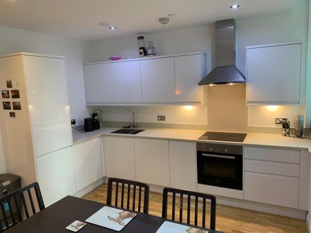 15 Lansdown Road - Photo 3