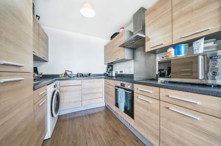 1 Bed Flat, Tarves Way, SE10 - Photo 3