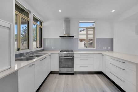 26 TORRENS STREET, Waterford West QLD 4133 - House For Rent | Domain - Photo 5