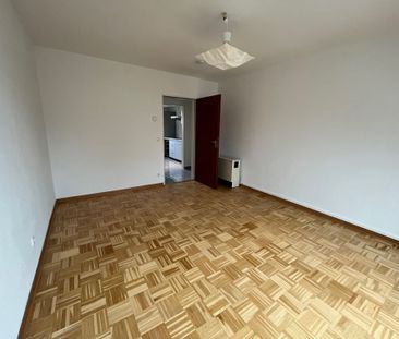 Charmante Dachgeschosswohnung in ruhiger Wohnlage mit großem Balkon... - Foto 2