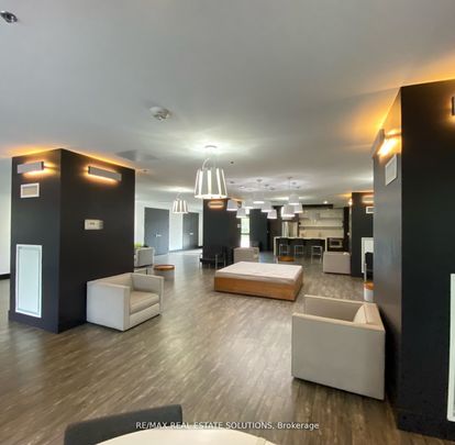 Showcase Lofts - Photo 1