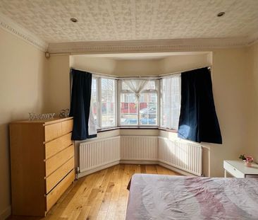 Room in a Shared House, Chalfont Avenue, HA9 - Photo 3