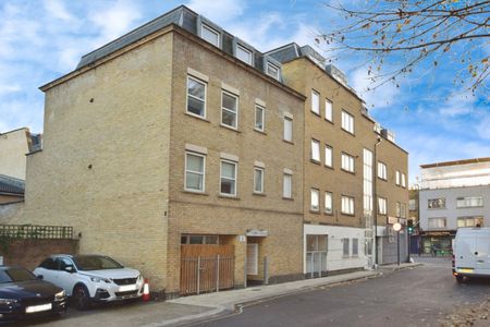 Flat to rent - Hendre Road, London, SE1 - Photo 3