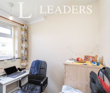 2 bedroom bungalow to rent Calverton Road, Arnold, NG5 - Photo 4