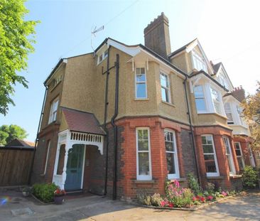 Avenue Road, St Albans - Photo 5