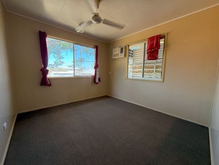 Walking Distance to Local Shops&comma; Sporting Clubs and Pubs - Photo 3