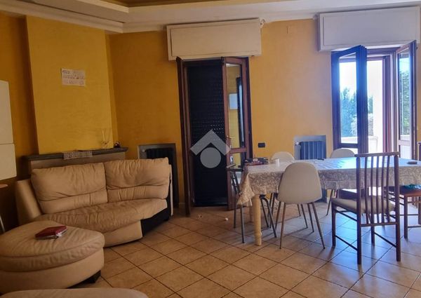 Villa a schiera in affitto