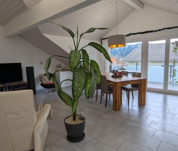 3 ½ Zimmer-Wohnung Dachwohnung in Sempach Station - Photo 1