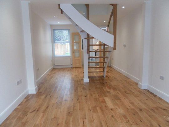 2 bedroom house to rent - Photo 1