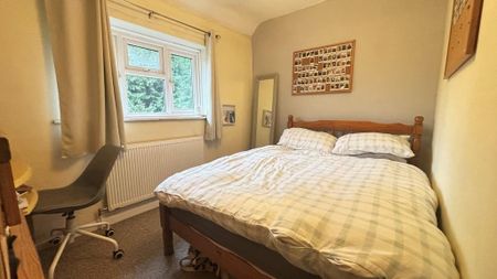 5 bedroom semi-detached house to rent - Photo 5