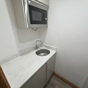 Studio to rent - Photo 2