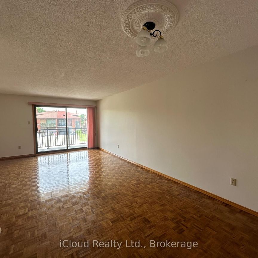 For Lease - 118 Antigua Road, Mississauga, Ontario - Photo 1