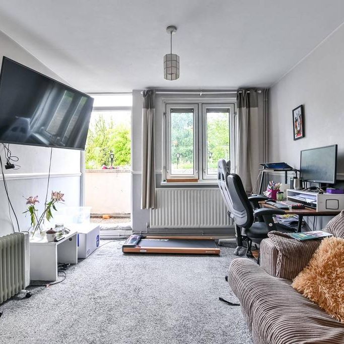 2 bedroom maisonette to rent - Photo 1