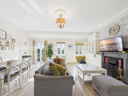 3 bedroom flat to rent - Photo 2