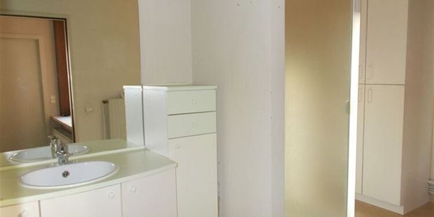 Appartement te huur in Menen voor € 570 met 1 slaapkamer - Photo 1