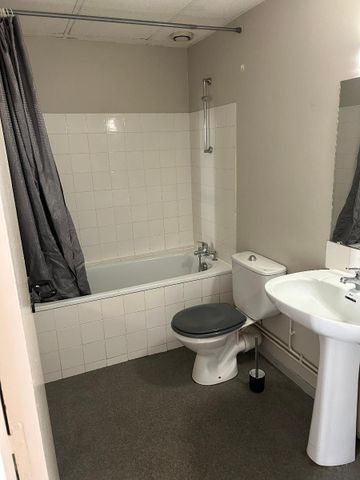 Location Appartement 2 pièces 41m² BORDEAUX 33000 - Photo 5