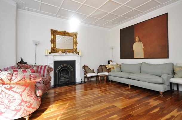 Greencroft Gardens, South Hampstead, London NW6 - Photo 1