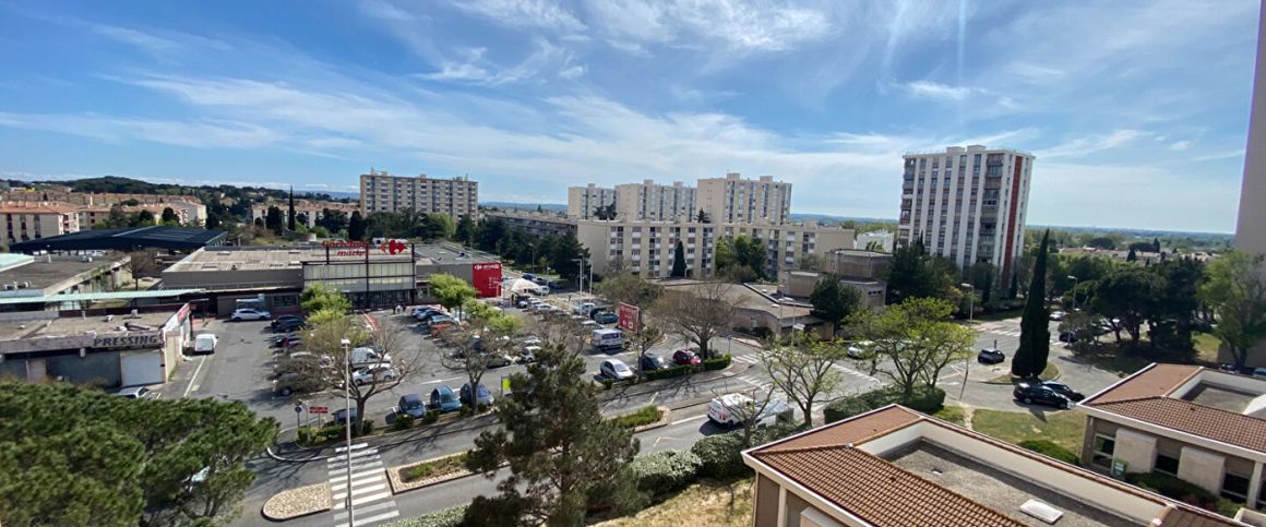 T4/5 ENTIEREMENT RENOVE 91 M² SALON DE PCE - Photo 1