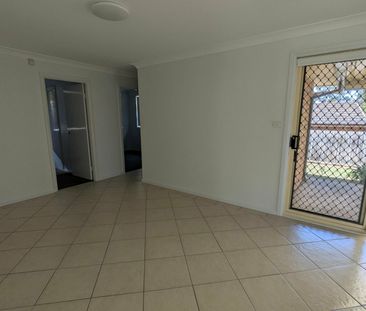 62 Oriole Street, Glenmore Park NSW - Photo 4
