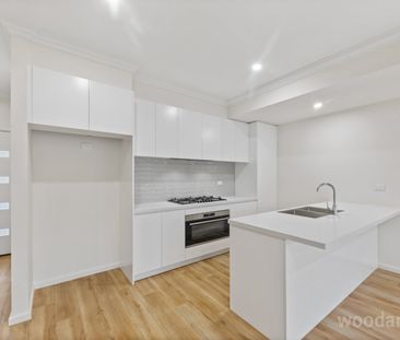 Stylish Near New with Enormous Appeal! - Photo 4
