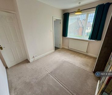 2 bedroom semi-detached house to rent - Photo 4