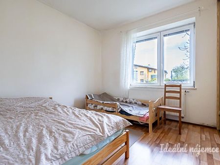 Pronájem bytu 3+1 75 m2 - Фото 2
