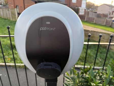 2 bedroom end of terrace house to rent - Photo 2