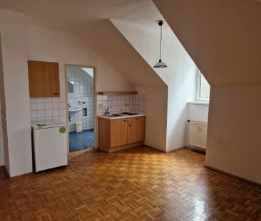 Garconniere im ehem. Hotel Viktoria - Photo 1
