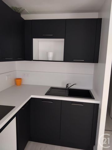 Location Appartement 2 pièces 35m² GRANVILLE 50400 - Photo 5