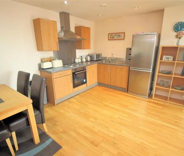 2 bedroom apartment to rent - Photo 3