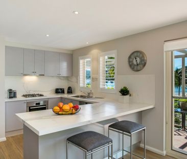 Relaxed Pittwater Lifestyle in a Low-Maintenance Modern Home - Photo 1