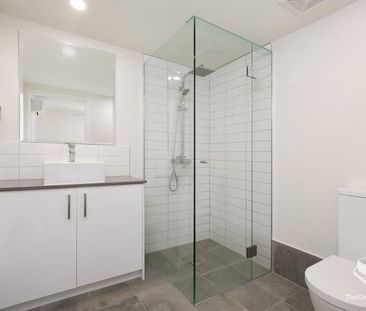 Amazing Private Courtyard - Available Again After Long Term Lease E... - Photo 6