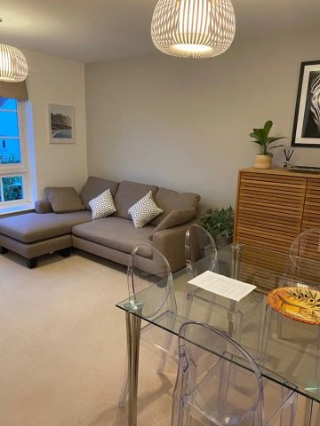 1 Bed Flat, Sutherland Grove, SW18 - Photo 2