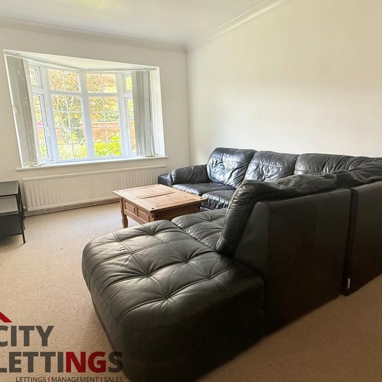 2 bedroom maisonette to rent - Photo 1