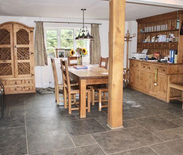 3 bedroom semi-detached house to rent - Photo 6