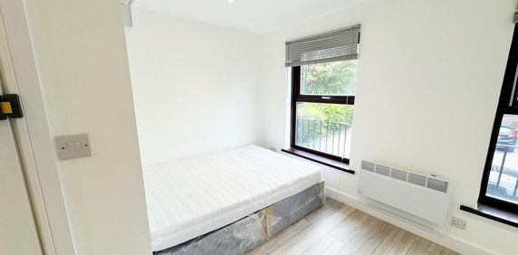 Studio to rent - Photo 2