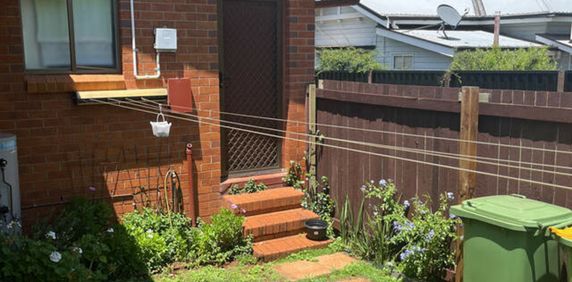 2/1a Delacey Street, NORTH TOOWOOMBA - Photo 2