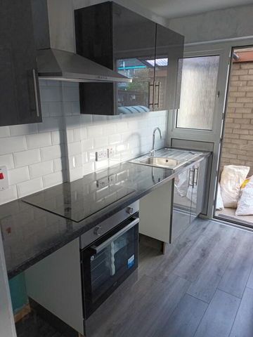 30 Model Avenue, Carrickfergus, BT38 8BZ - Photo 2