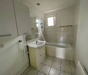 Location Maison 5 pièces 77m² - Photo 5
